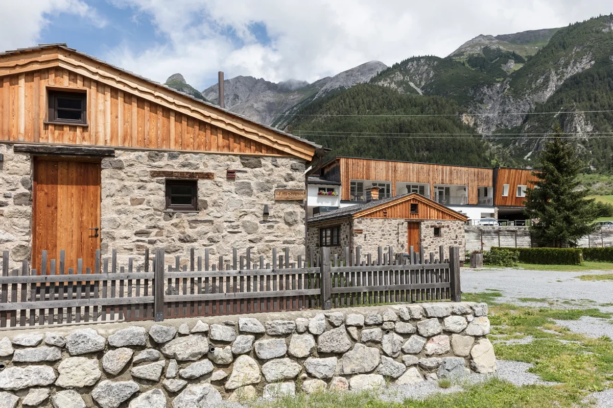 60sqaure Lodges 22