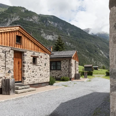 60sqaure Lodges 23