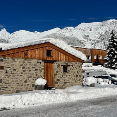 60sqaure Lodges 67