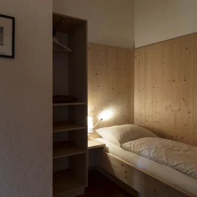 Apart zwei 10